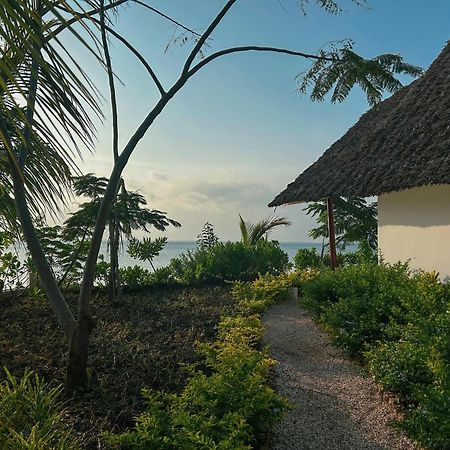 Kidoti Bay Hotel Buitenkant foto